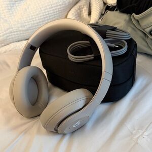 Beats Taupe Wireless Headphones